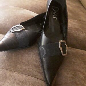 New lady shoes black point nose Dior, size 37,5.